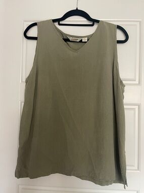 Tommy Bahama Olive Green Sleeveless V-Neck Tank